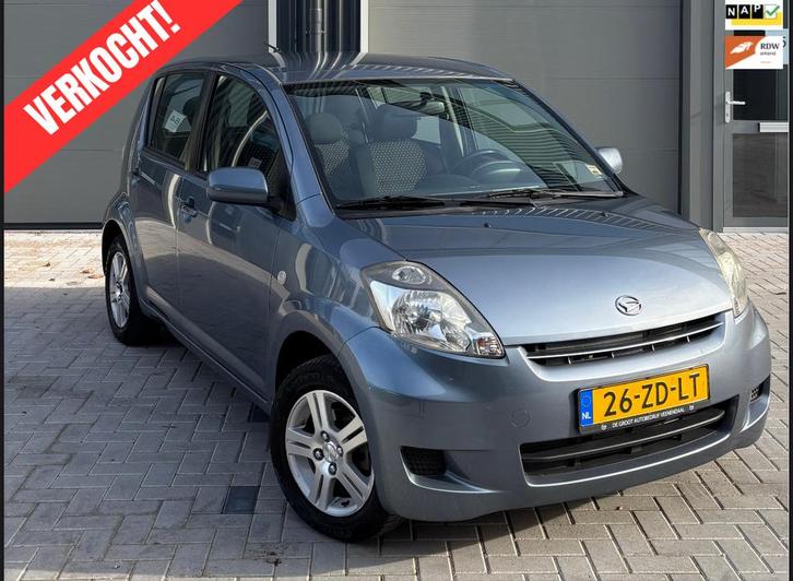 Daihatsu Sirion 2 1.3-16V Sport 5DRS APK NIEUW✅, Auto's, Suzuki, Bedrijf, Airconditioning, Elektrische ramen, Lichtmetalen velgen