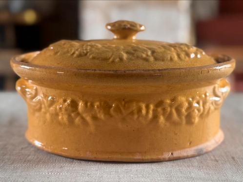 Antieke patevorm met druivenranken, Antiek en Kunst, Antiek | Keukenbenodigdheden, Ophalen of Verzenden