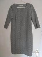 In Shape jurk Maat S zwart/wit, Kleding | Dames, Jurken, Zwart, Ophalen of Verzenden, Zo goed als nieuw, Knielengte