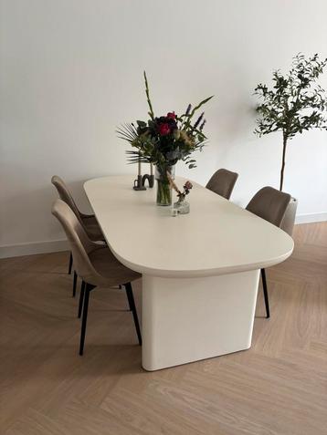 4 taupe eetkamerstoelen  | nette staat | beschikbaar voor biedingen