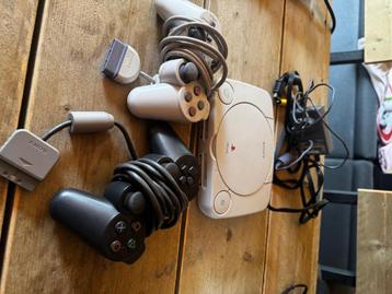 PS1 Playstation 1 Console beschikbaar voor biedingen