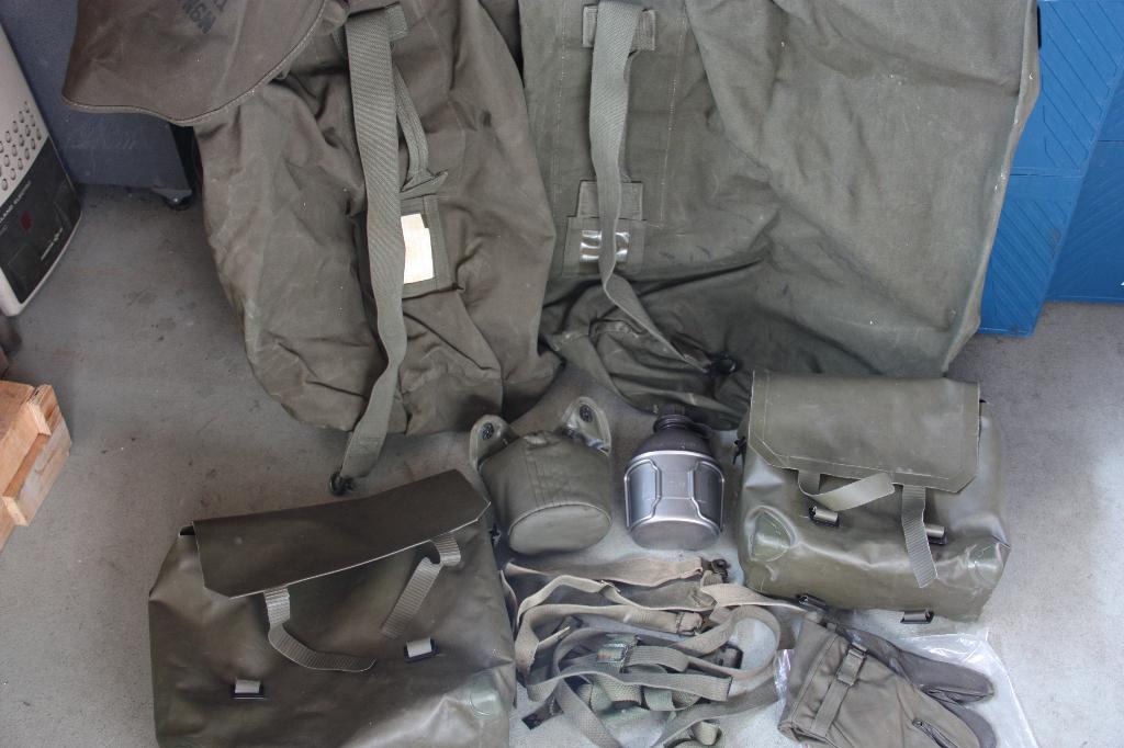 Militairia, K.L. Plunjezak, pukkel, veldfles, foedraal, hoes, Verzamelen, Militaria | Algemeen, Verzenden, Landmacht, Nederland