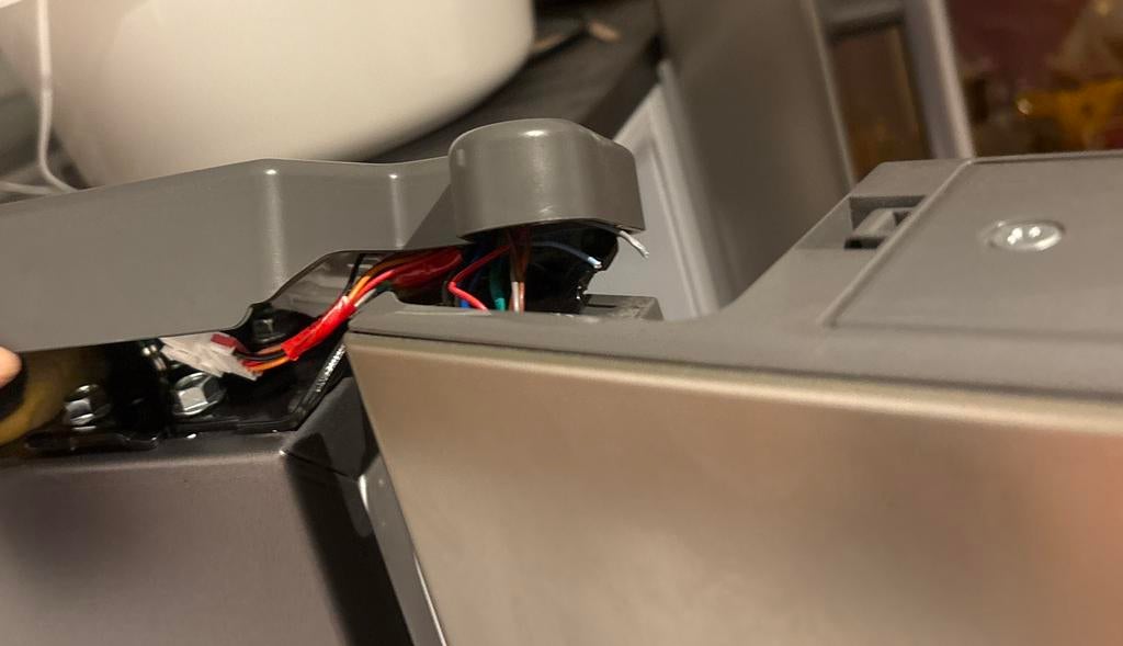 Koelkast kapot? Kabelbreuk in deur reparatie, Diensten en Vakmensen, Reparatie en Onderhoud | Witgoed en Apparatuur, Komt aan huis