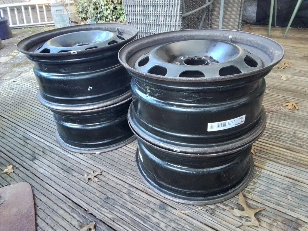 4 Stalen velgen 17 inch met TPMS sensoren BMW 214d, Ophalen, Gebruikt, 17 inch, Velg(en)