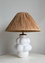 Witte tafellamp met raffia lampenkap, Overige materialen, Lampjesenzo, 4838ET, Nieuw