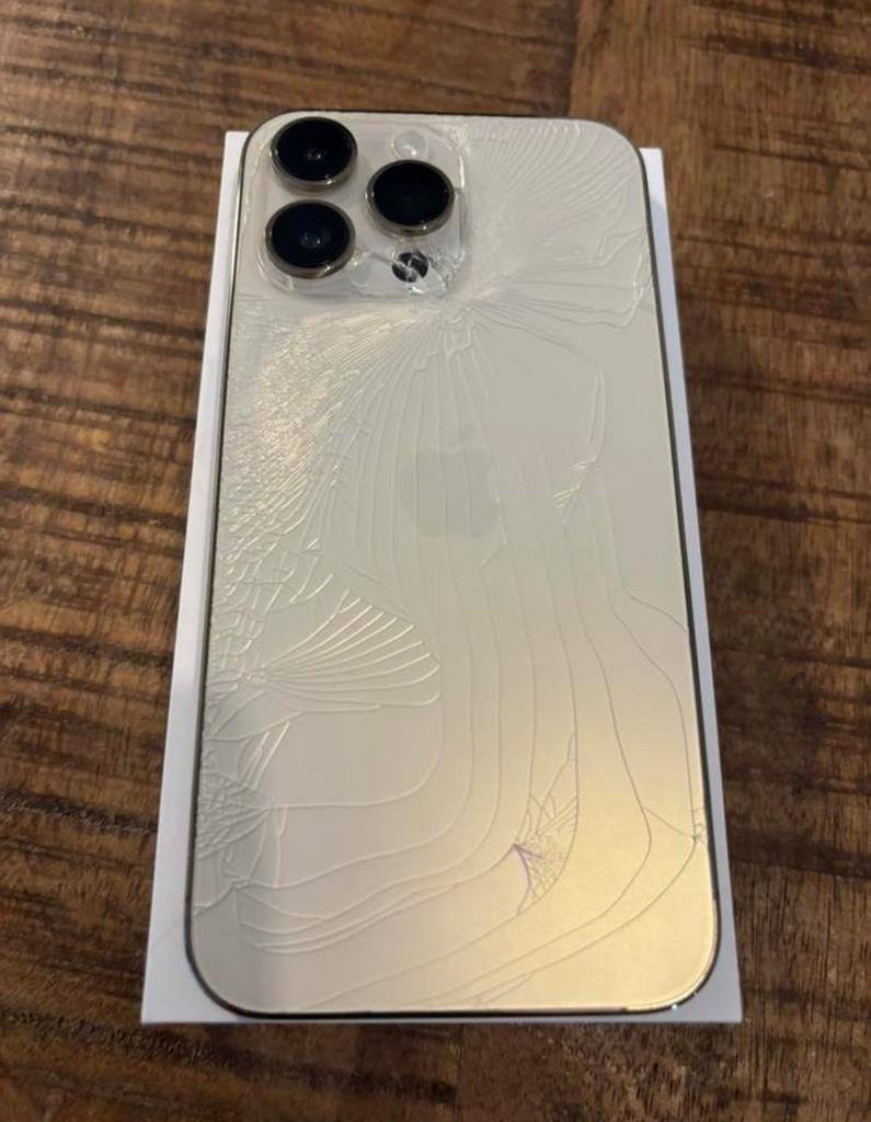 Gezocht iPhones 13 t/m 17 met schade Direct geld., Ophalen of Verzenden, Zo goed als nieuw, Zwart, 64 GB