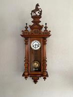 Paardjes regulateur klok in houten behuizing, Antiek en Kunst, Antiek | Klokken, Ophalen