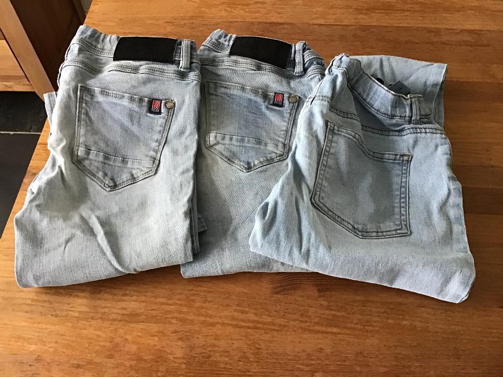 Spijkerbroeken  maat 152, Kleding | Dames, Blauw, Ophalen of Verzenden, Zo goed als nieuw, W27 (confectie 34) of kleiner