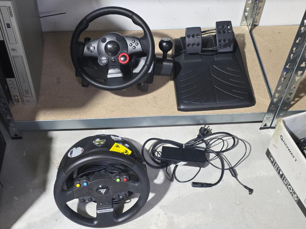 :Logitech Driving Force GT Stuur Pedalen &Thrustmaster TMX, Ophalen of Verzenden, Gebruikt, Logitech