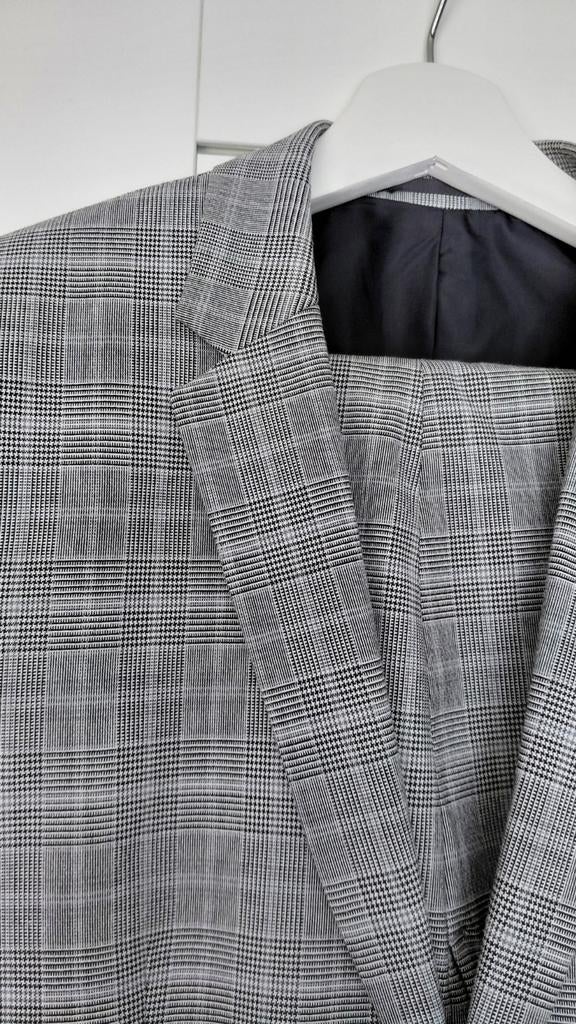 Kostuum, ZGAN!!! colbert+pantalon, slim fit, maat 44, €25., Kleding | Heren, Kostuums en Colberts, Ophalen of Verzenden, Zo goed als nieuw