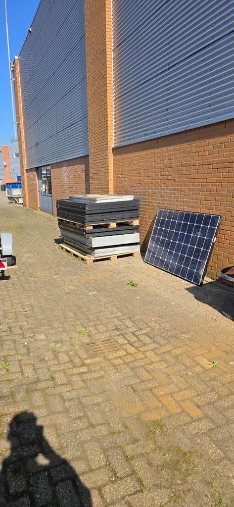 Zonnepanelen partij: 95x 390-410Wp, 27x 425-450Wp, 47x oud, Doe-het-zelf en Verbouw, Zonnepanelen en Toebehoren, Ophalen, Gebruikt
