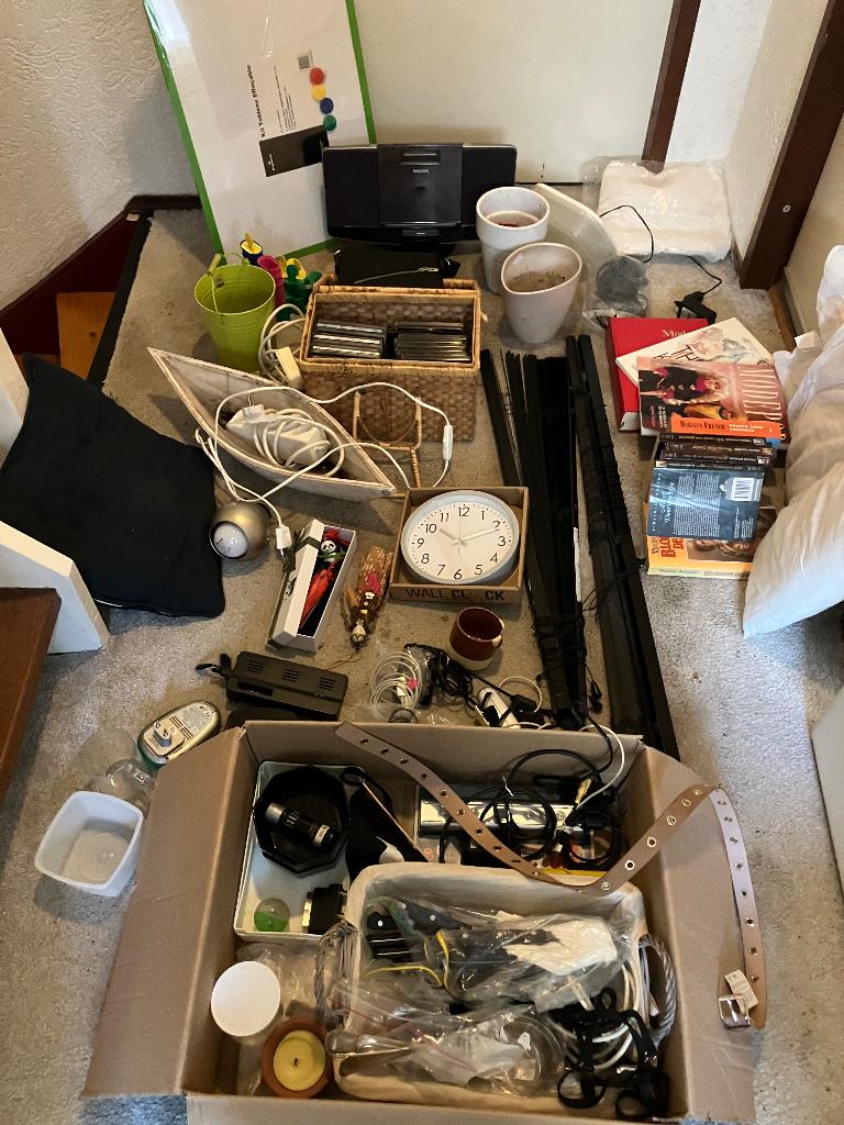 Rommelmarkt spullen, Ophalen, Gebruikt