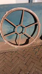 prachtig en groot rond 100 gietijzeren stalraam kerkraam, Ophalen of Verzenden