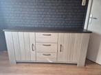 Dressoir.  Wit met grijs.  172cm breedt, Ophalen, Gebruikt, 50 tot 75 cm, 150 tot 200 cm