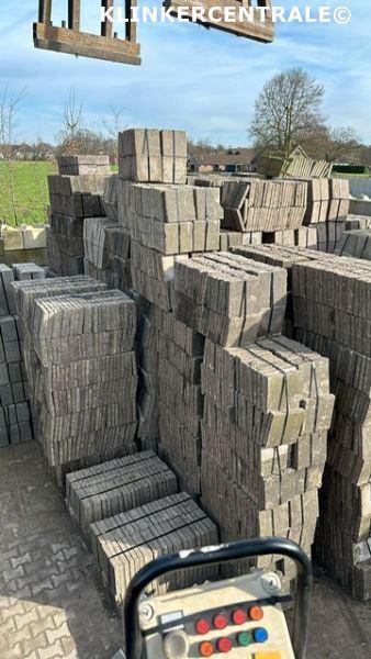 ROOIKORTING 2.500m2 grijs 30x30x4,5cm betontegels., Tuin en Terras, Tegels en Klinkers, Gebruikt, Terrastegels, Beton, 10 m² of meer
