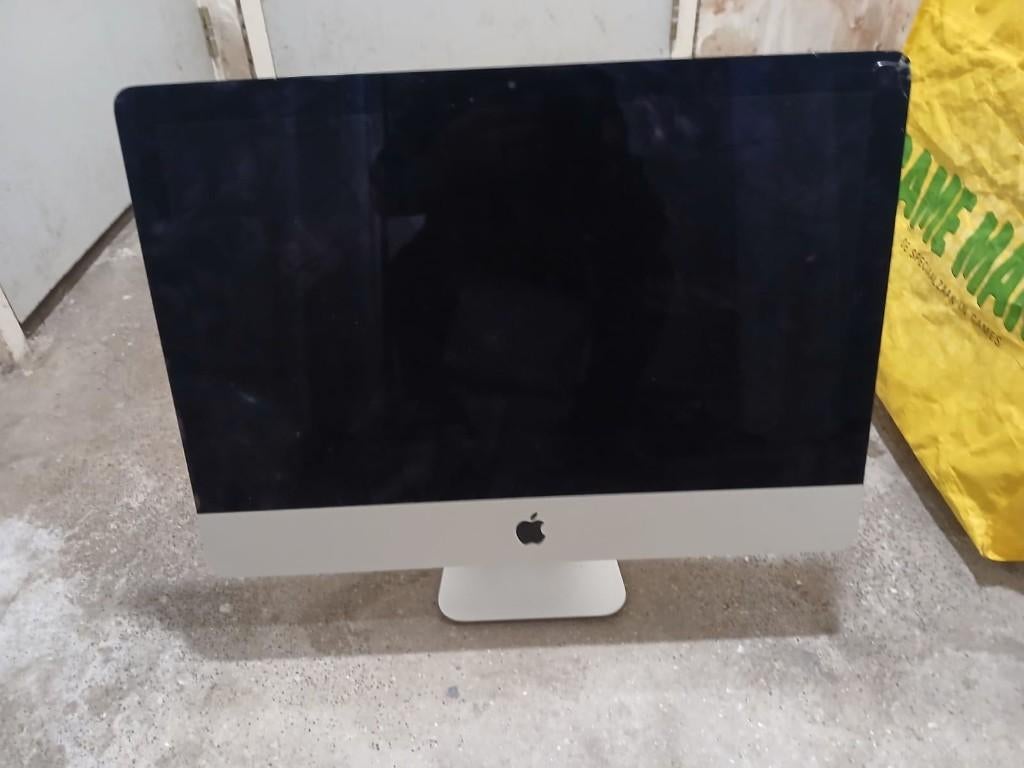 Apple iMac monitor, Computers en Software, Monitoren, Ophalen, Gebruikt, 60 Hz of minder