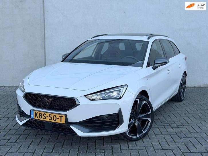 Cupra Leon Sportstourer 1.4 e-Hybrid VZ Copper Edition Pano, Auto's, Cupra, Bedrijf, Te koop, Leon, ABS, Achteruitrijcamera, Adaptive Cruise Control