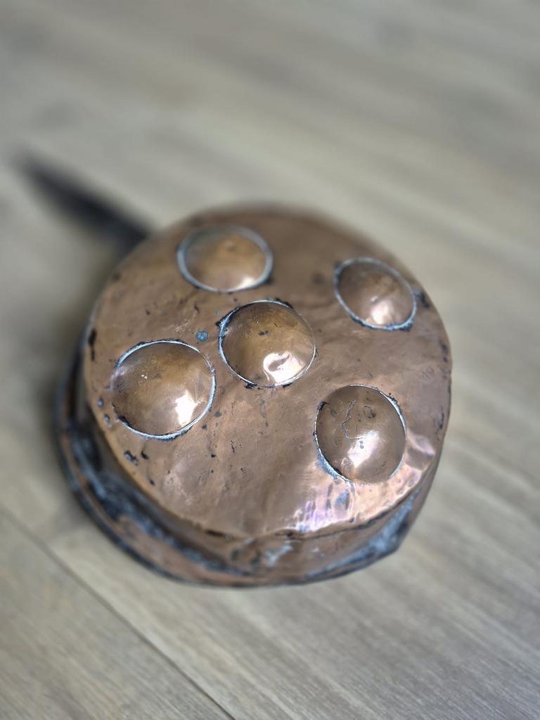 Oude pan, decoratie, Huis en Inrichting, Keuken | Potten en Pannen, Ophalen, Zo goed als nieuw, Overige materialen