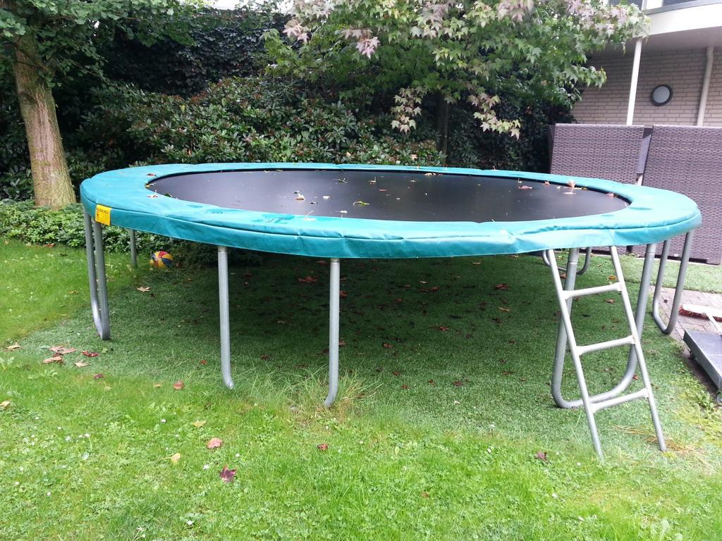 Eurotrampoline 4.30 meter – compleet met trampoline tent!, Ophalen, Zo goed als nieuw
