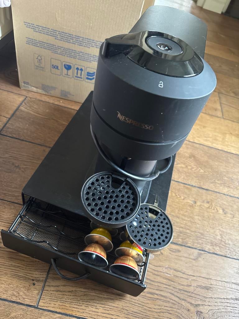 Nespresso apparaat - Zo goed als nieuw, Witgoed en Apparatuur, Koffiezetapparaten, Ophalen of Verzenden, Zo goed als nieuw, Espresso apparaat