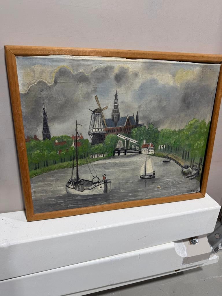 Schilderij met molen en boten, Ophalen of Verzenden, Gelezen, Schilder- en Tekenkunst