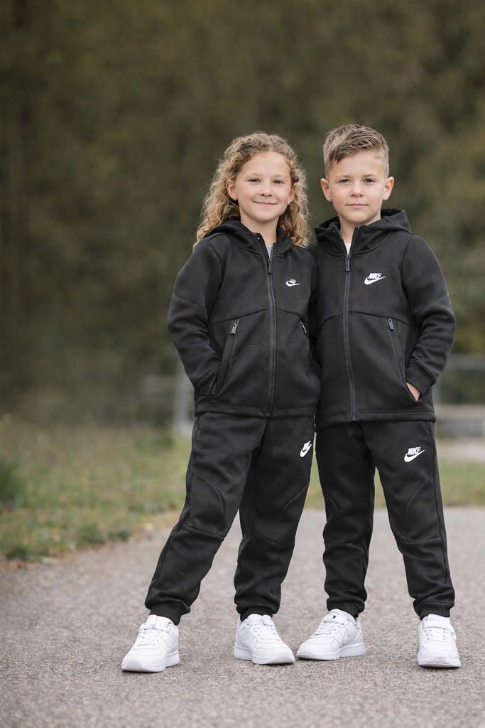 Nike trainingspak voor kinderen, Ophalen of Verzenden, Nieuw, Overige maten