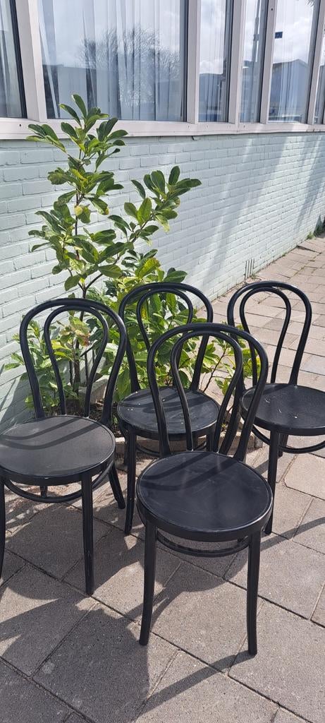 Gereserveerd 16 Ikea Thonet stoelen zwart plastic, Ophalen, Gebruikt, Plastic