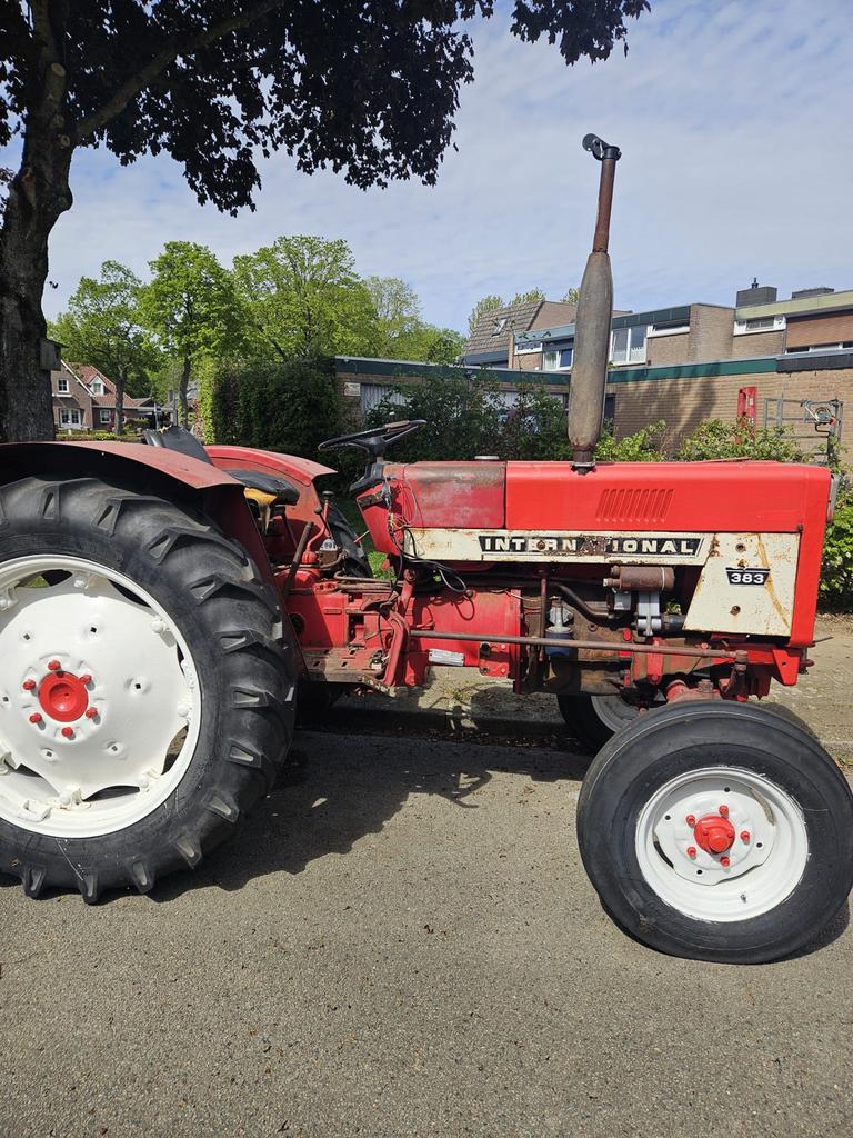 Tractor International 383 - Werkt goed,, Overige merken, Gebruikt, Meer dan 10000, Ophalen of Verzenden