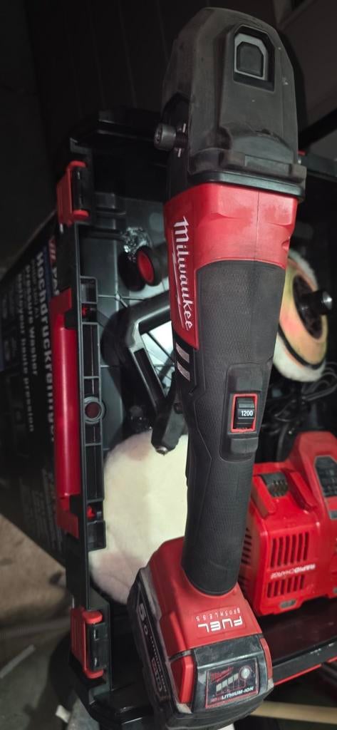 Milwaukee M18 FUEL Polijstmachine, Ophalen, 1000 watt of meer, Haakse handslijpmachine
