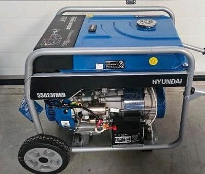 Hyundai 55023FHKD 5500 Watt Generator, Aggregaat 230/12 Volt, Doe-het-zelf en Verbouw, Elektrisch startend, Benzine, Ophalen of Verzenden