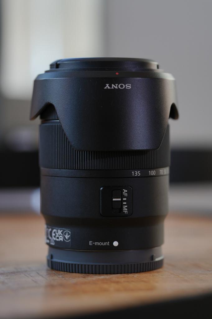 Sony E 18-135mm f/3.5-5.6 OSS Lens - Zo goed als nieuw, Audio, Tv en Foto, Fotografie | Lenzen en Objectieven, Ophalen, Zo goed als nieuw