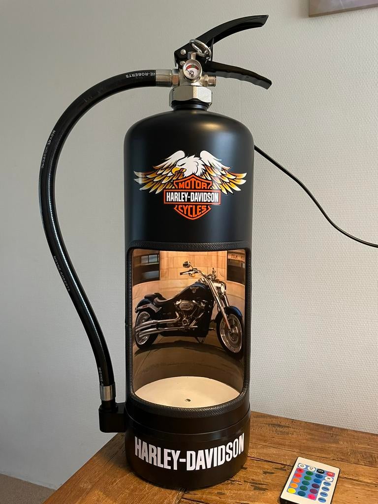 Harley Davidson brandblusser lamp, Ophalen of Verzenden, Zo goed als nieuw, Lichtbak of (neon) lamp