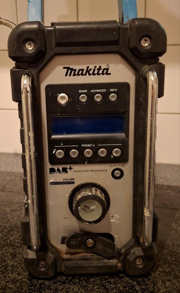 Makita DMR105(DAB+), Ophalen, Gebruikt, Bouwradio