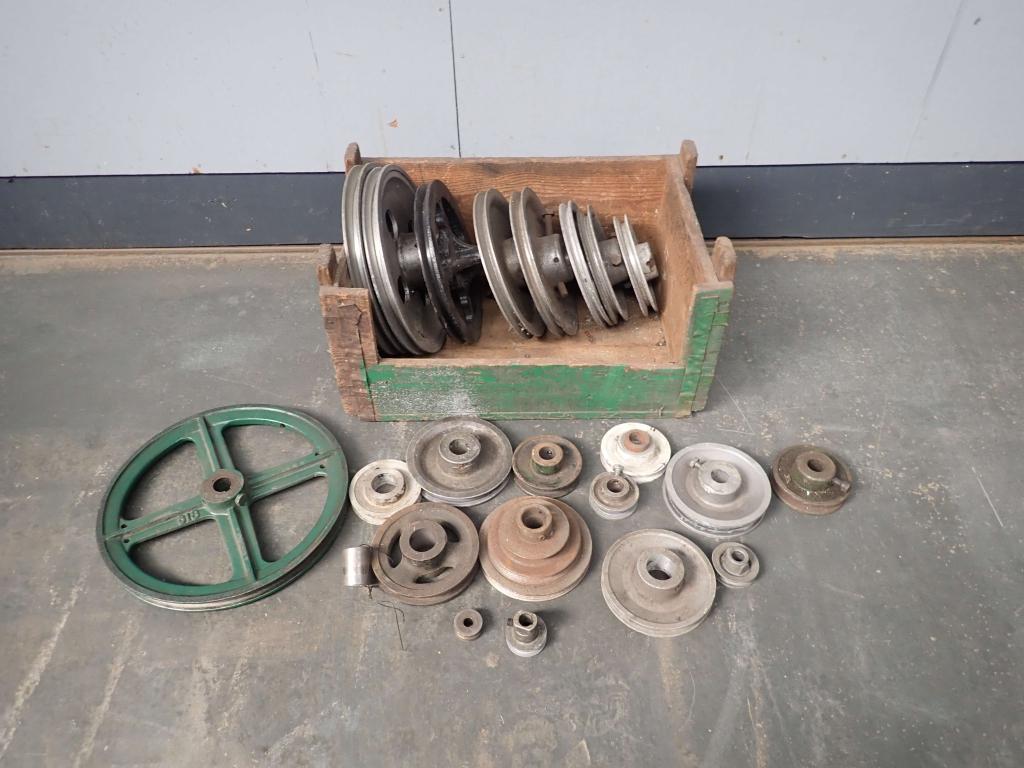 V-snaar poelie / motor poelie / V-riemschijf / snaarschijf, Niet ingevuld, Gebruikt, Niet ingevuld, Ophalen of Verzenden