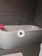 Half vrijstaand bad, Ophalen, Gebruikt, Met douche