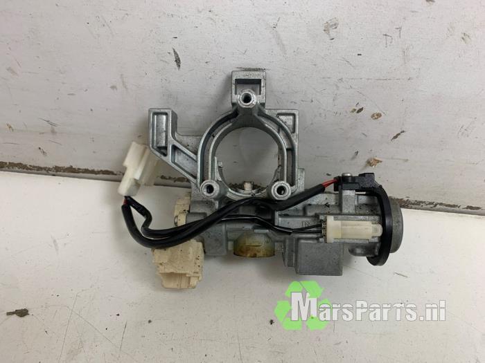 Kontaktslot + Sleutel van een Daihatsu Sirion, Gebruikt, Daihatsu, -, -