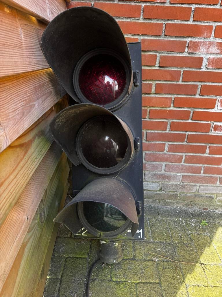 Origineel stoplicht, Ophalen, Zo goed als nieuw, Licht