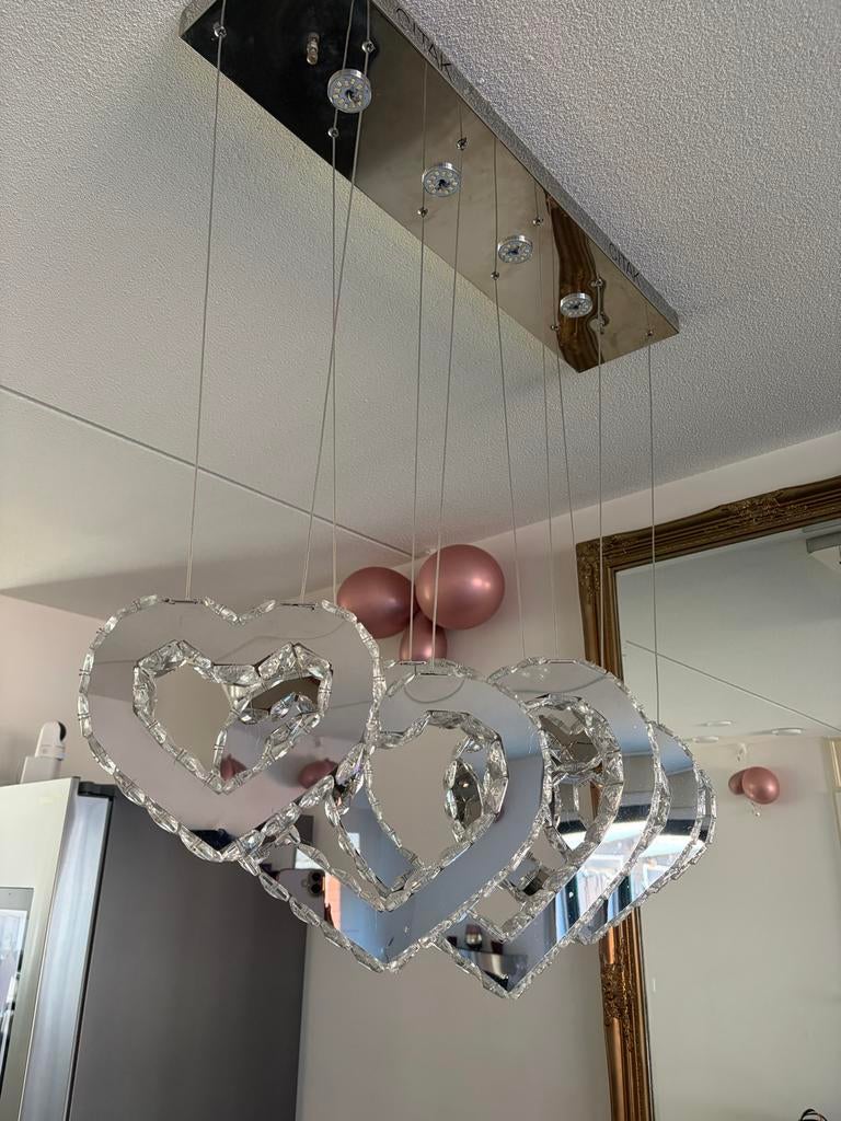 Moderne ledlamp met hartvormige spiegels en kristallen, Ophalen of Verzenden, Zo goed als nieuw, Metaal, 75 cm of meer
