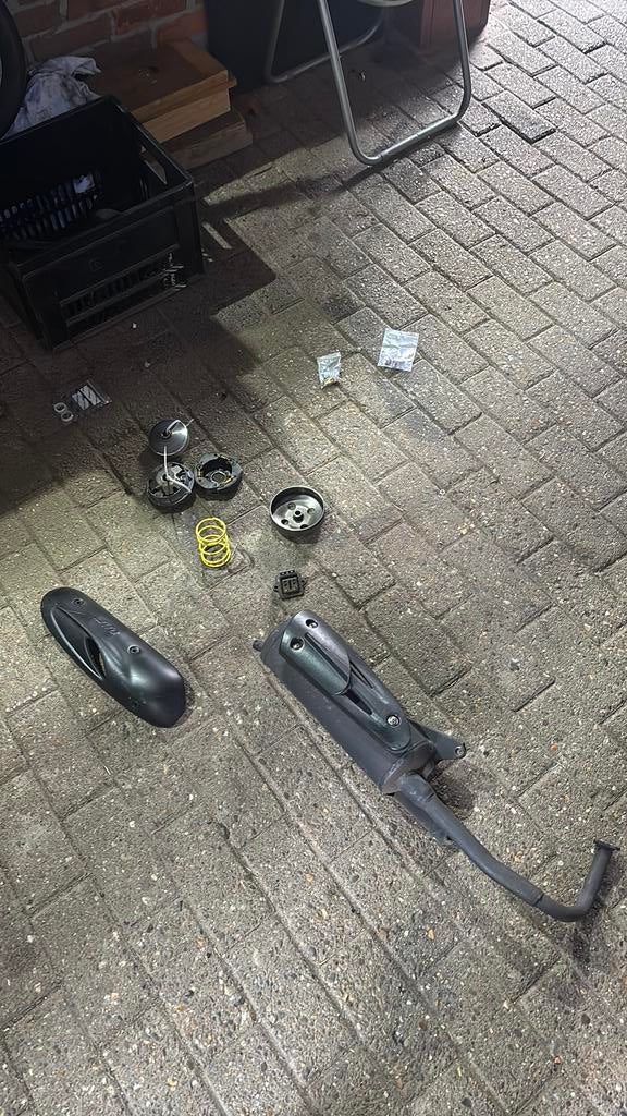 Scooter onderdelen, Fietsen en Brommers, Brommeronderdelen | Scooters, Ophalen, Zo goed als nieuw, Uitlaat