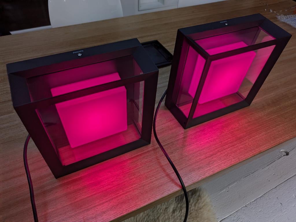 Hue Econic wand/ plafondlamp - wit en gekleurd licht, Minder dan 50 watt, Wandlamp, Aluminium, Ophalen of Verzenden