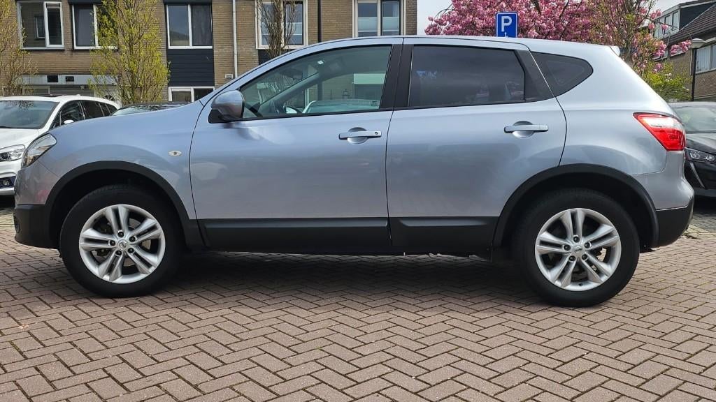 Nissan Qashqai, 1.6 2WD, klokgaaf, technisch 100%, Auto's, Nissan, Zwart, 1200 kg, Handgeschakeld, 115 pk