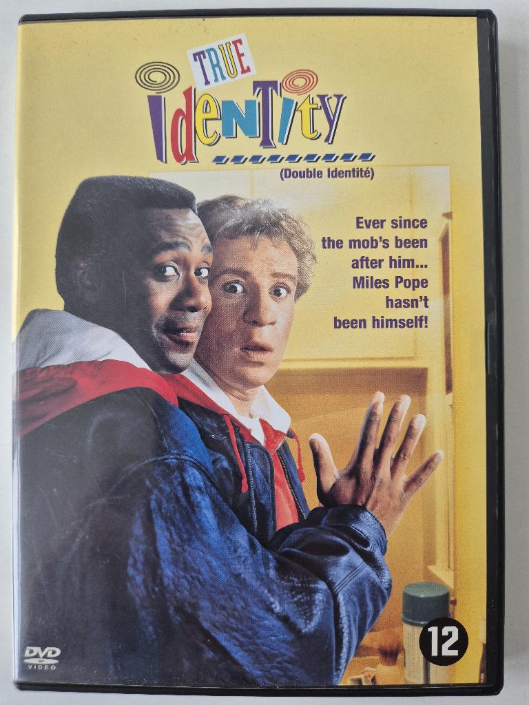 True Identity - Lenny Henry , Frank Langella - uit 1991, Vanaf 6 jaar, Ophalen of Verzenden, Zo goed als nieuw, Actiekomedie