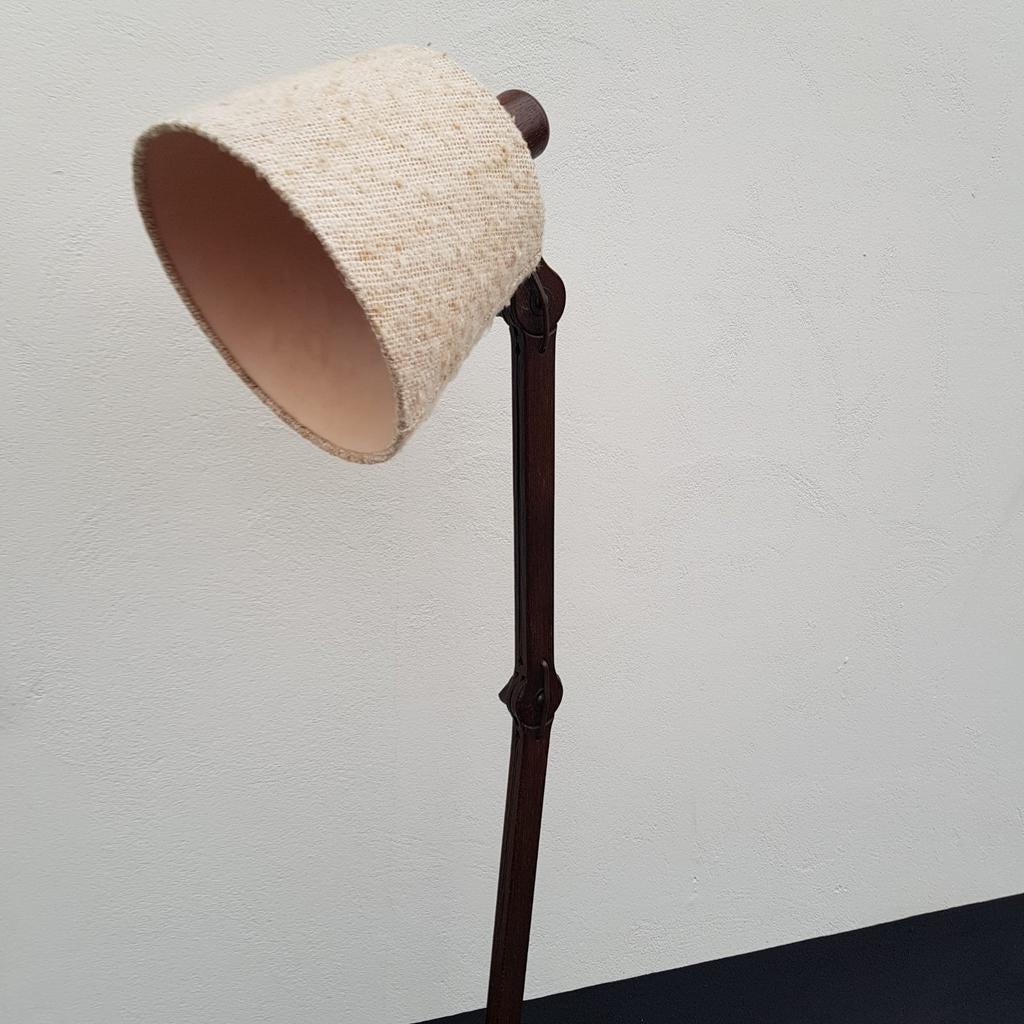 Vintage deens houten vloerlamp staande lamp stoffen kap, Ophalen of Verzenden