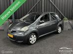 Toyota Aygo 1.0-12V Airco 5-Deurs 2010 NAP All season banden, Voorwielaandrijving, Gebruikt, Metallic lak, 4 stoelen