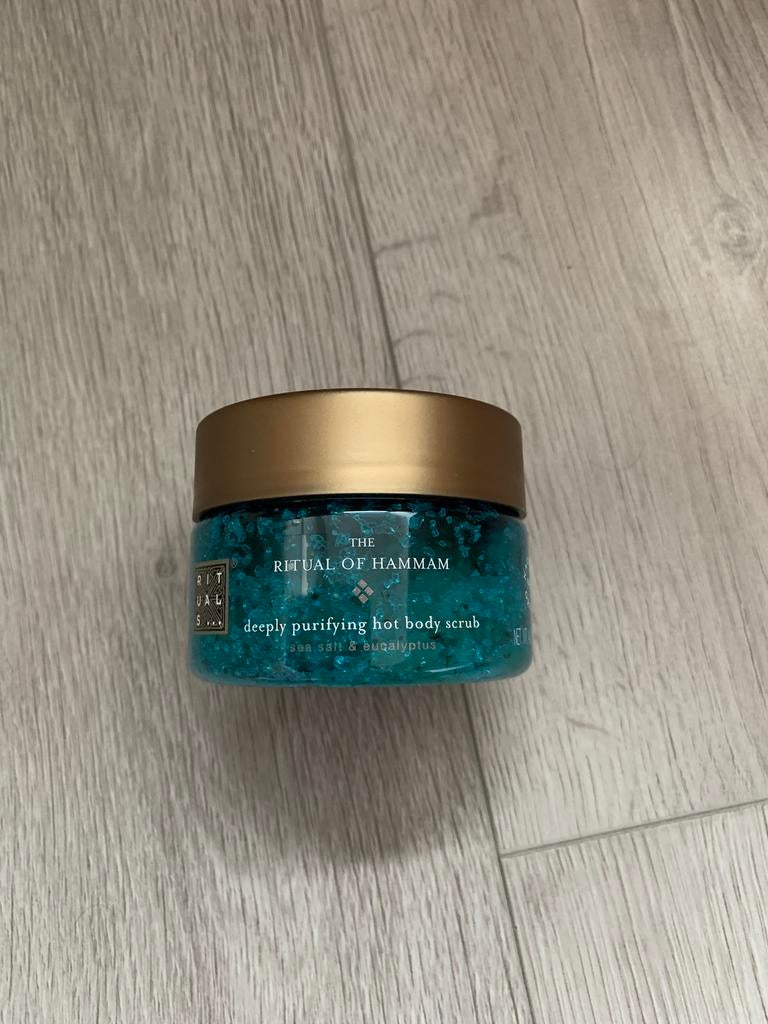 Rituals scrub en bodycreme nieuw, Ophalen of Verzenden, Zo goed als nieuw, Bad & Douche
