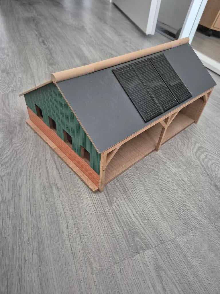 Houten speelgoed boerderij/schuur met zonnepanelen, Ophalen, Gebruikt, Jongen of Meisje