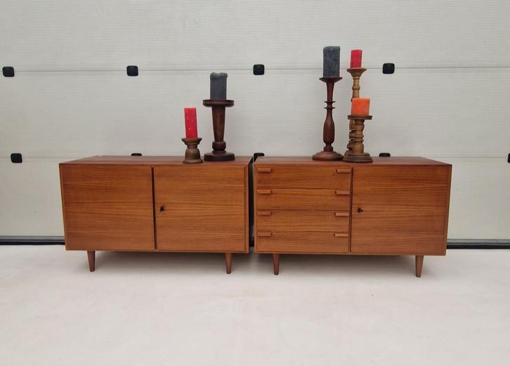 Twee vintage kastjes ook samen te voegen tot een dressoir, Huis en Inrichting, Kasten | Dressoirs, Gebruikt, 50 tot 100 cm, 25 tot 50 cm