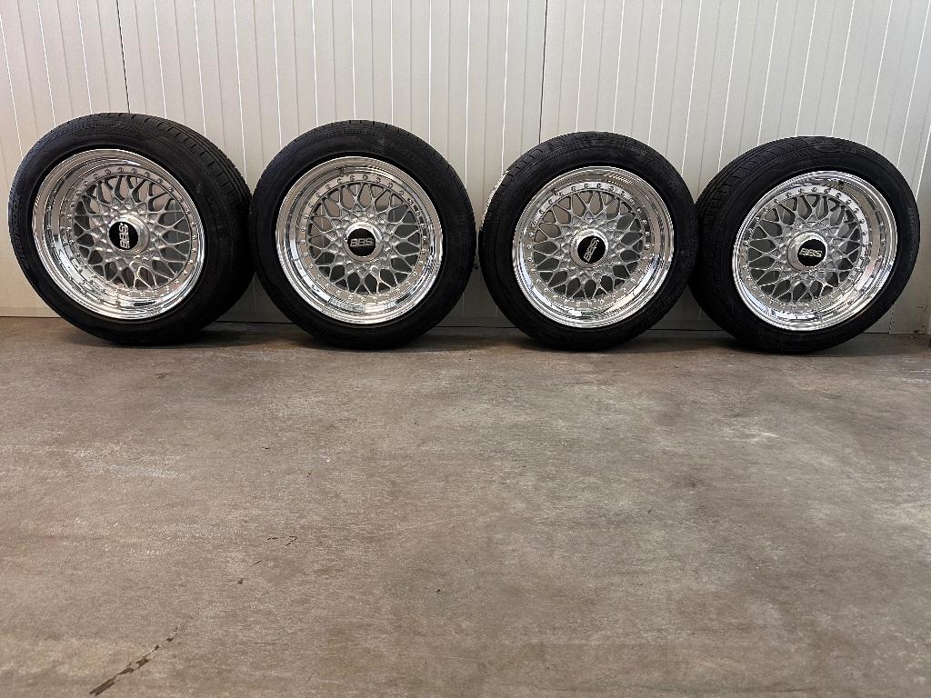 Gerestaureerde BBS RS 070 / 071 15” 4x100 wielset, Auto-onderdelen, Banden en Velgen, Ophalen, 15 inch, Banden en Velgen, 205 mm