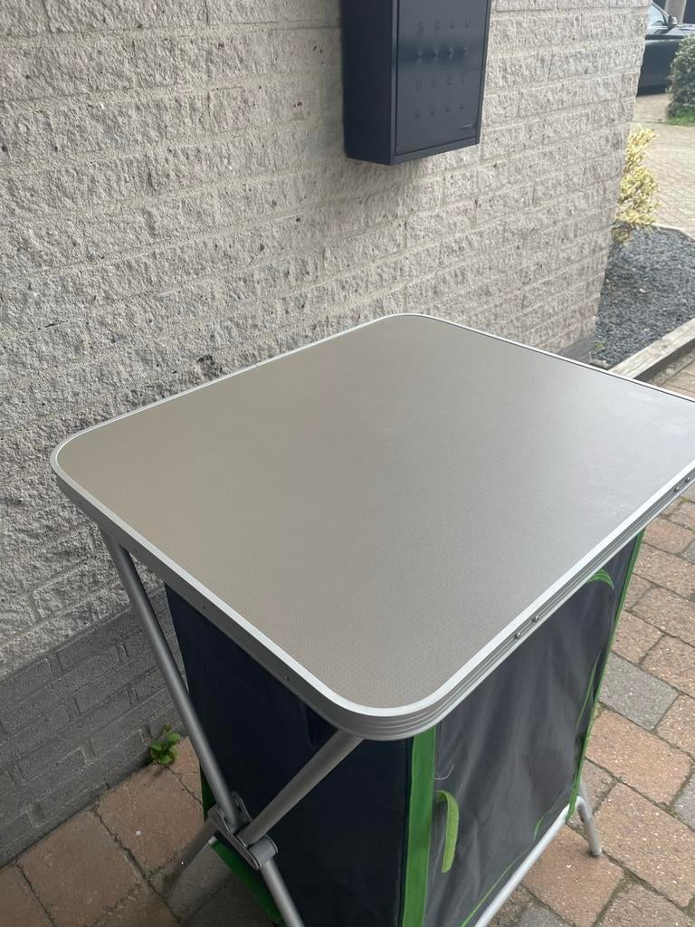Crivit Campingkast 60x88x51 cm - Handig en Compact, Ophalen, Zo goed als nieuw