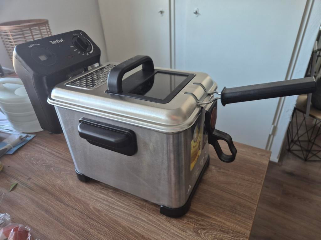 Tefal Frituurpan - Zo goed als nieuw, Witgoed en Apparatuur, Frituurpannen, 3 tot 4 liter, Ophalen of Verzenden, Zo goed als nieuw